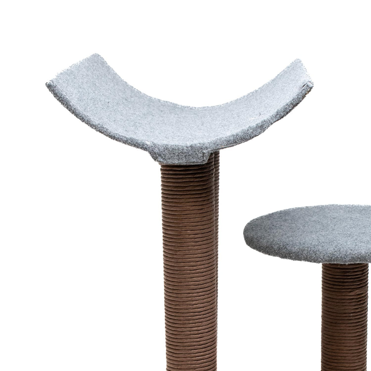 AQPET FRIENDS Kratzbaum Lissabon - 58CM Grau Für Katzen Spielzeug Katze Entspannung Und Spaß Spiel